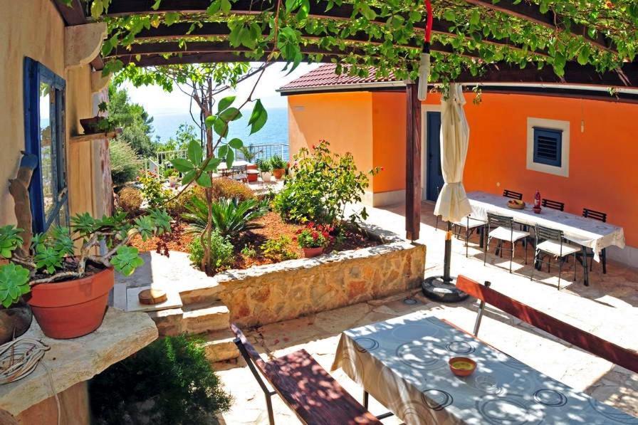 Seaside Secluded Apartments Cove Tvrdni Dolac, Hvar - 4008 Gdinj Dış mekan fotoğraf