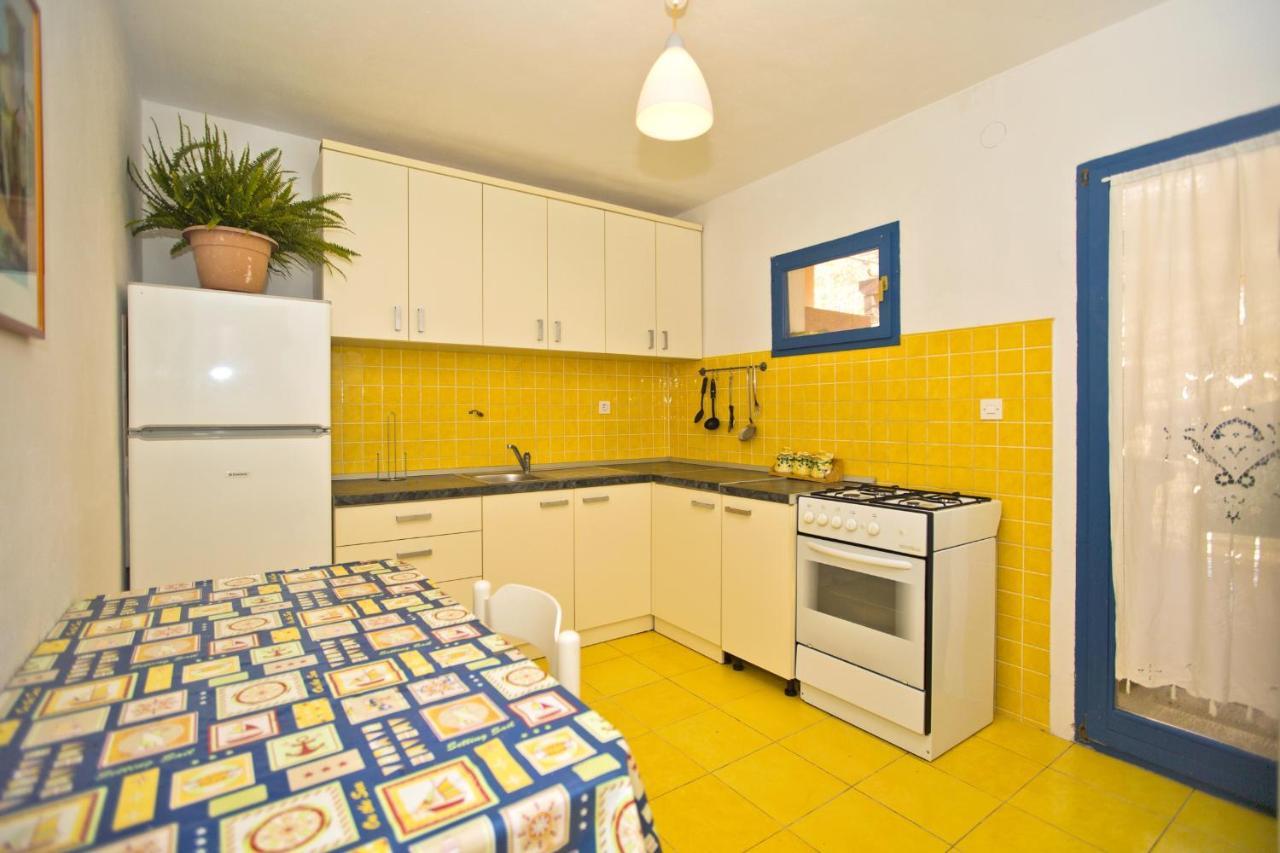 Seaside Secluded Apartments Cove Tvrdni Dolac, Hvar - 4008 Gdinj Dış mekan fotoğraf