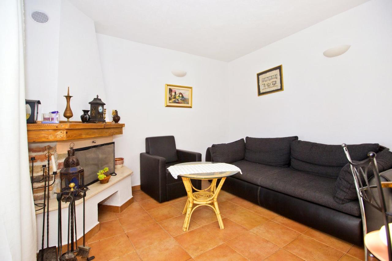 Seaside Secluded Apartments Cove Tvrdni Dolac, Hvar - 4008 Gdinj Dış mekan fotoğraf